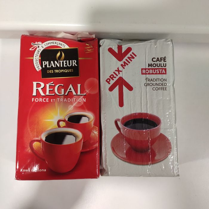 Две упаковки молотого кофе