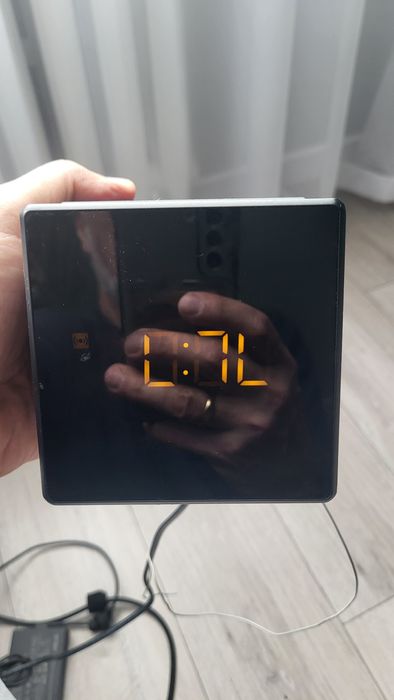 Radio budzik Sony ICF-C1