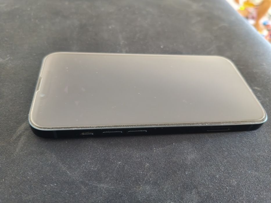 iPhone 13 consevado