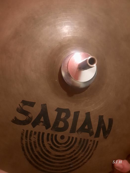 Vendo Sabian B8 HH 14