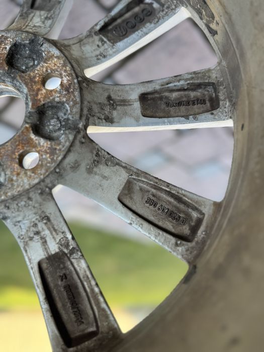 Оригінальні диски VW PASSAT B8 R17 5x112 London із зимовою резиною