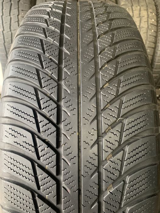 215/65/17 99Н Bridgestone BLIZZAK LM 001