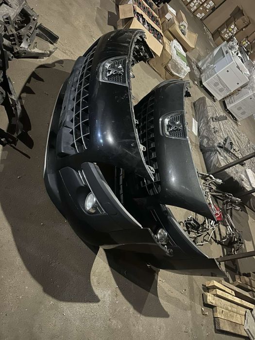 Передній бампер Пежо 3008 розбірка запчастини Peugeot запчасти