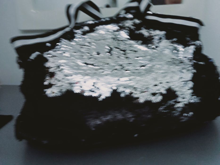 Carteira toda em payetes