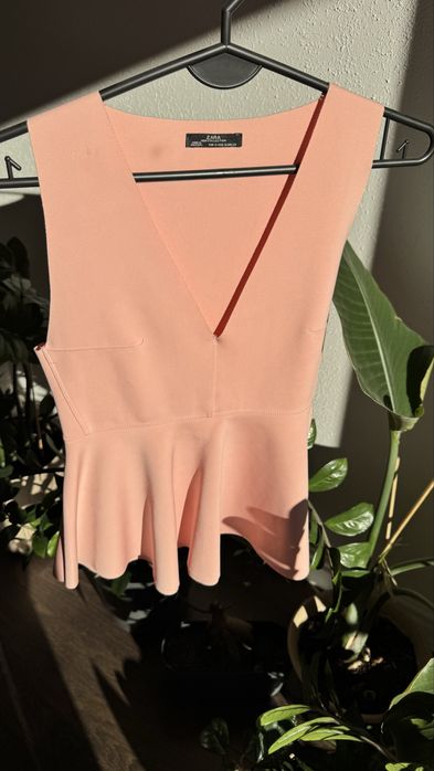 Bluzka z dekoltem, pudrowy róż