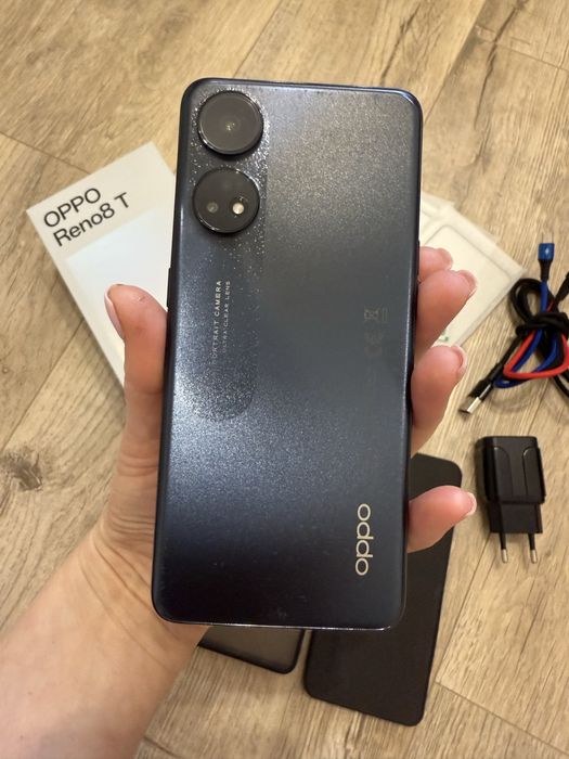Смартфон Oppo reno 8t