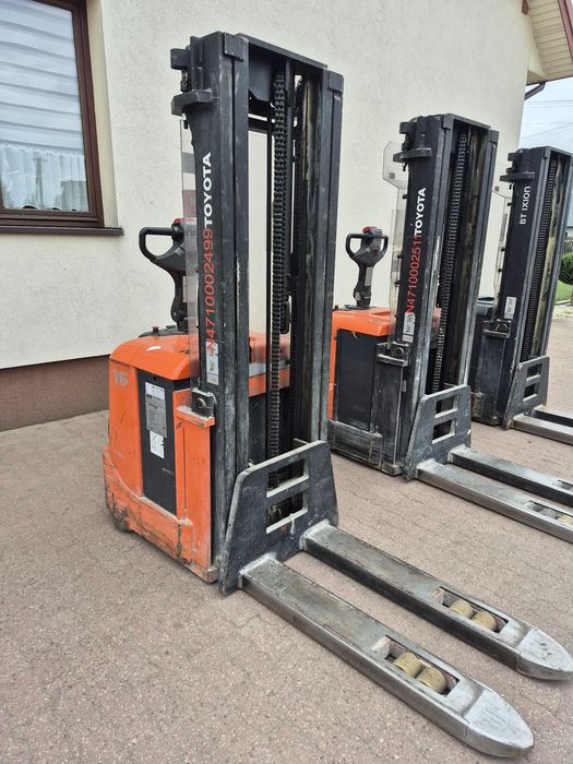 TOYOTA BT 7SLL16 – 2009 ROK – TRIPLEX – 1600 KG – 4400 MM
