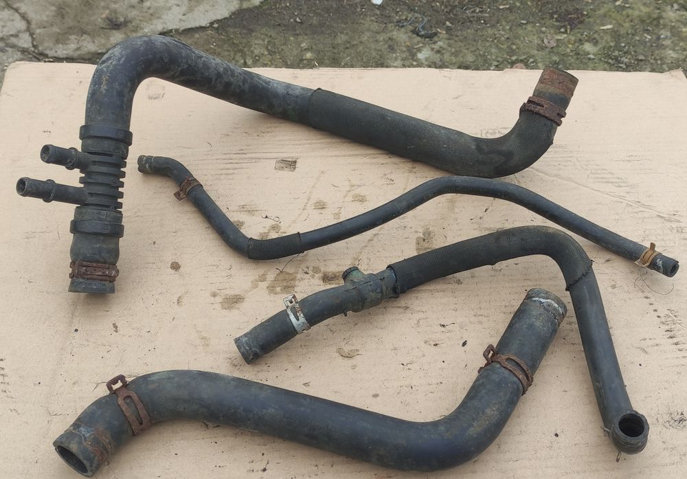 Патрубок фланец охолодження, кран пічки тройнік VWT4