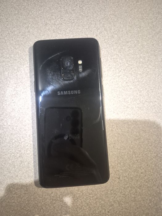 Samsung Galaxy S9 64gb - sprawny