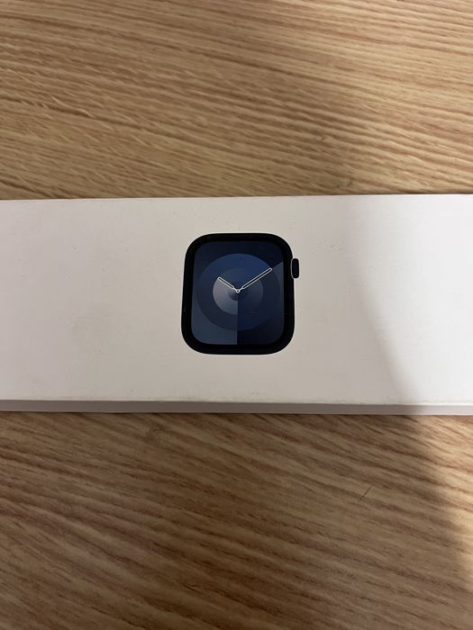 Apple Watch Series 9 41mm GPS Midnight A2978 – Bloqueado à Conta – Caixa + Carregador