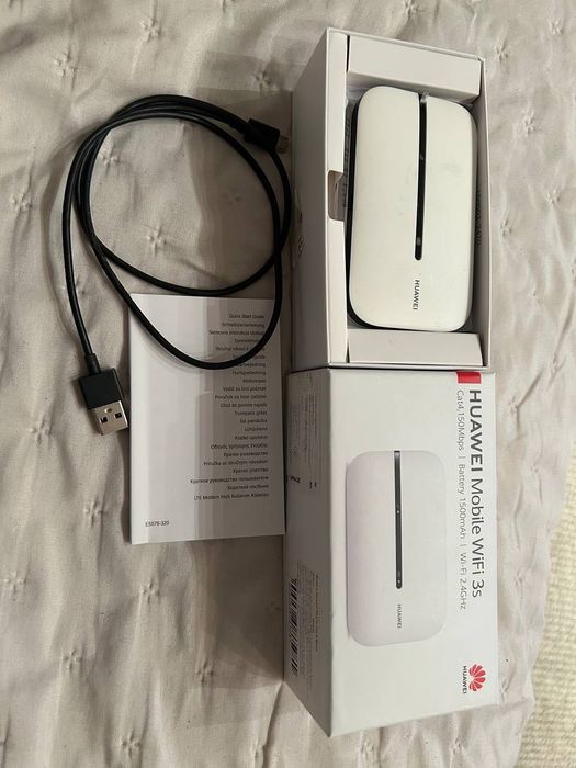 Мобільний роутер Huawei White