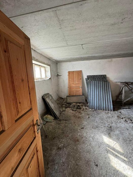 Будинок та земельна ділянка 7,8 сот., м. Жовква