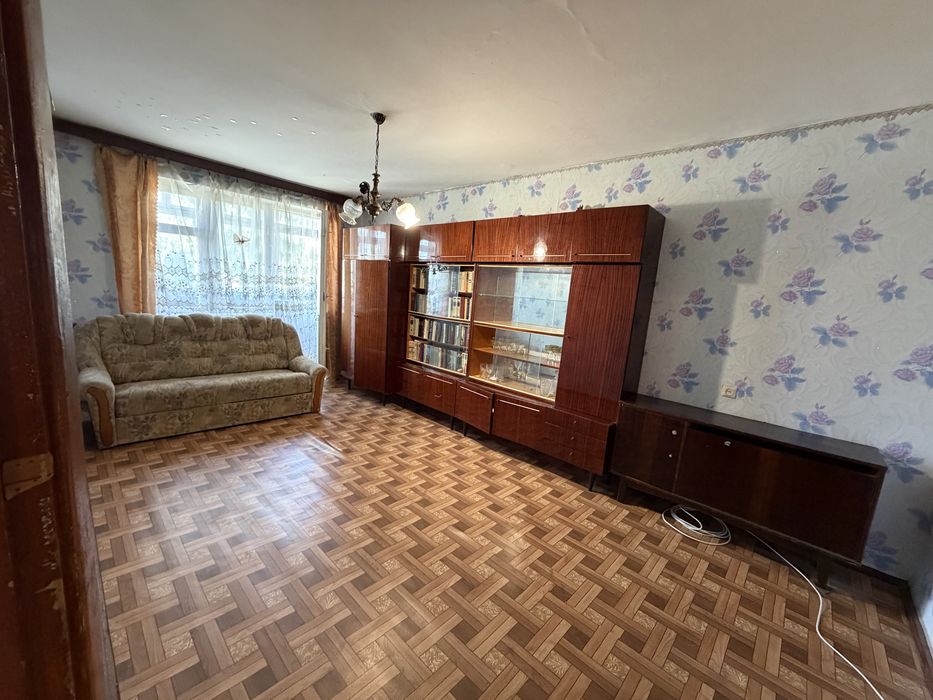 Продам 3ну квартиру на Юності