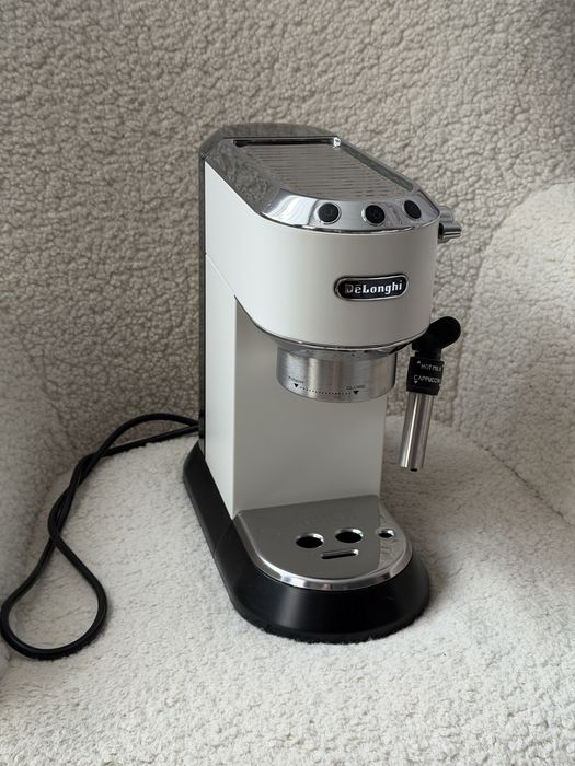 Кавоварка Delonghi