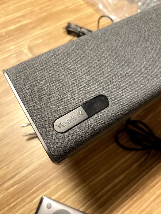 Yealink UVC40 - Barra de Videoconferência 4K USB (Perfeito estado)