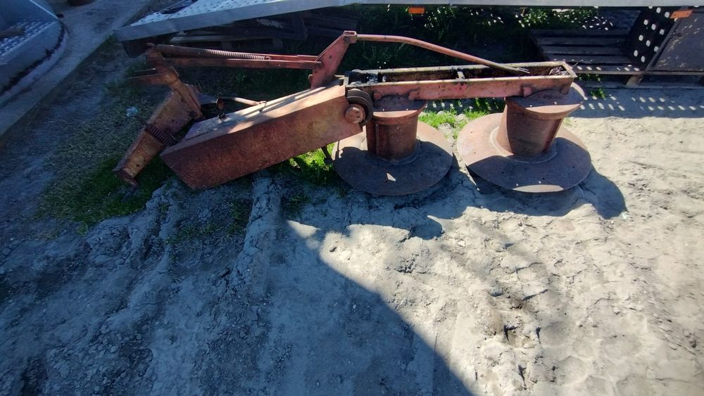 Kosiarka rotacyjna bębnowa PZ165