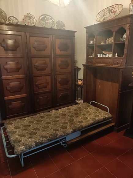 Móvel madeira com cama oculta