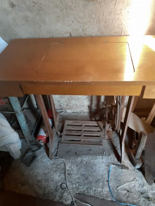 продам швейну машину Подолка