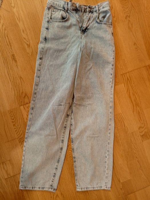 Женские джинсы, 36 размер.