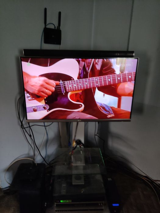 Telewizor LCD 42 LG+tuner+soundbar z subwooferem bezprzewodowym