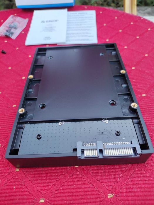 Orico Adapter SATA uchwyt montażowy na dysk 2,5cala do 3,5 cala przejściówka SSD HDD