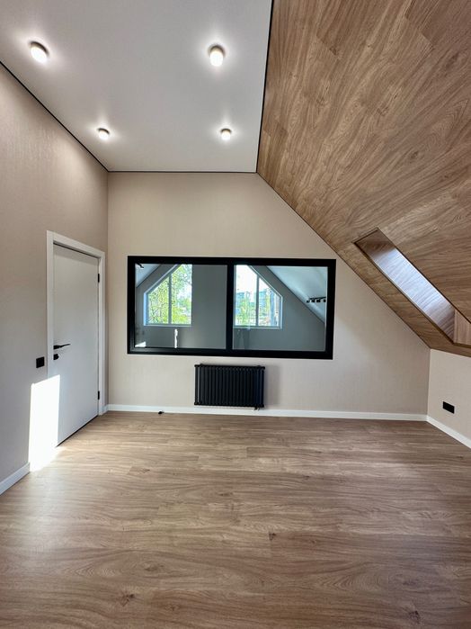 Дуплекс з новим ремонтом 100 м на 2,5 сотках землі. Буча 165000$