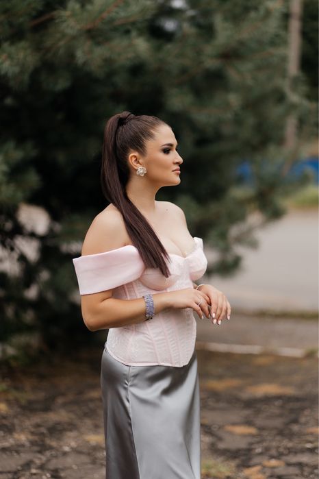 Дуже гарний корсет