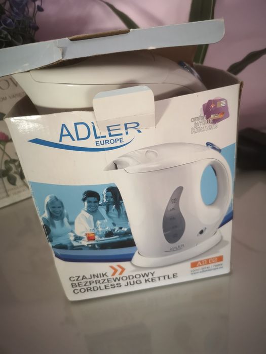 Czajnik bezprzewodowy turystyczny czajnik mały podróżny