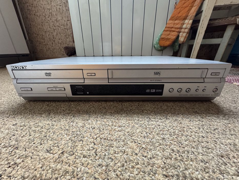 Відеомагнітофон Sony DVD & VHS
