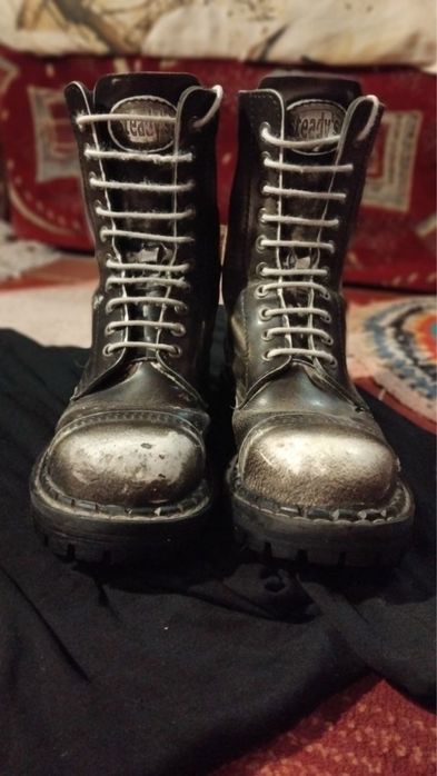 Продам тяжкі черевики Steadys