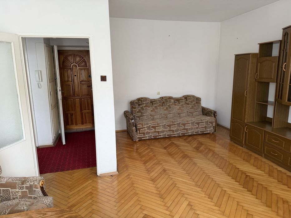 Przytulna kawalerka w Sianowie na parterze