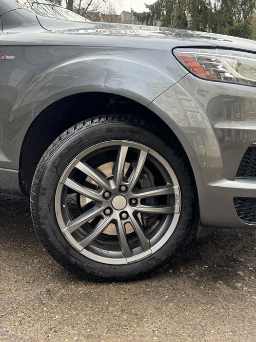 Audi Q7 продам 2015