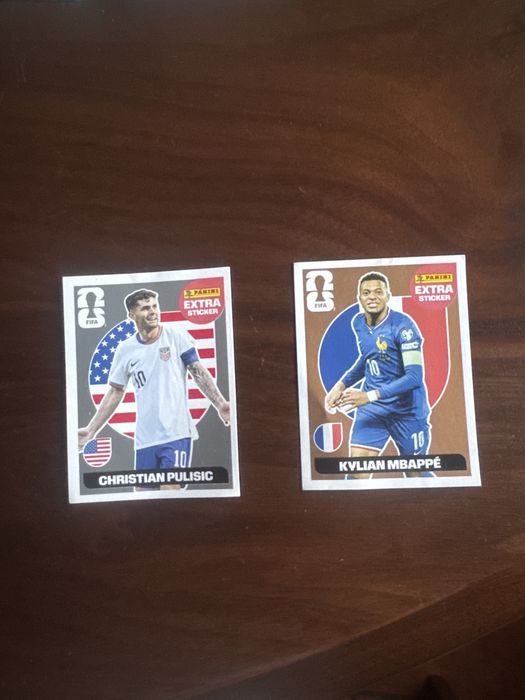 Mbapappe-extra sticker bronze   Pulisic- extra sticker silver