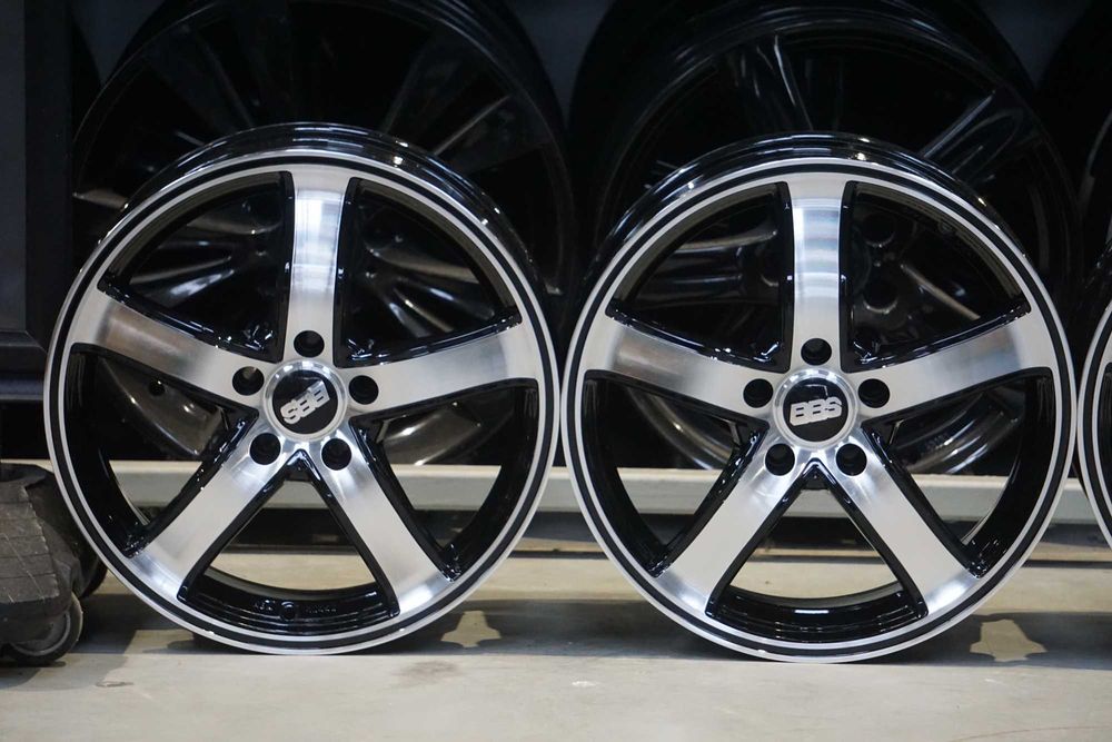 Alufelgi TEC Germany 5x112 7,5Jx17 et45 cb72mm czarny i cnc