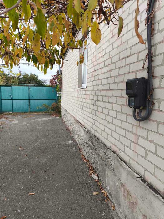 Продам будинок зі зручностями,меблями,технікою,ділянкою 12 соток,торг