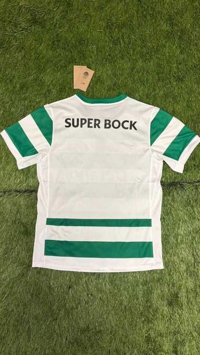 Camisola Sporting 25/26
Na compra de 3 camisolas oferecemos a 4