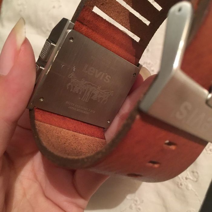 relógio LEVIS original