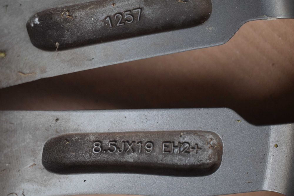 3x felgi aluminiowe BMW 3 E91 X3 X4. 8.5Jx19 9.0J 19. ET30 5X120 .