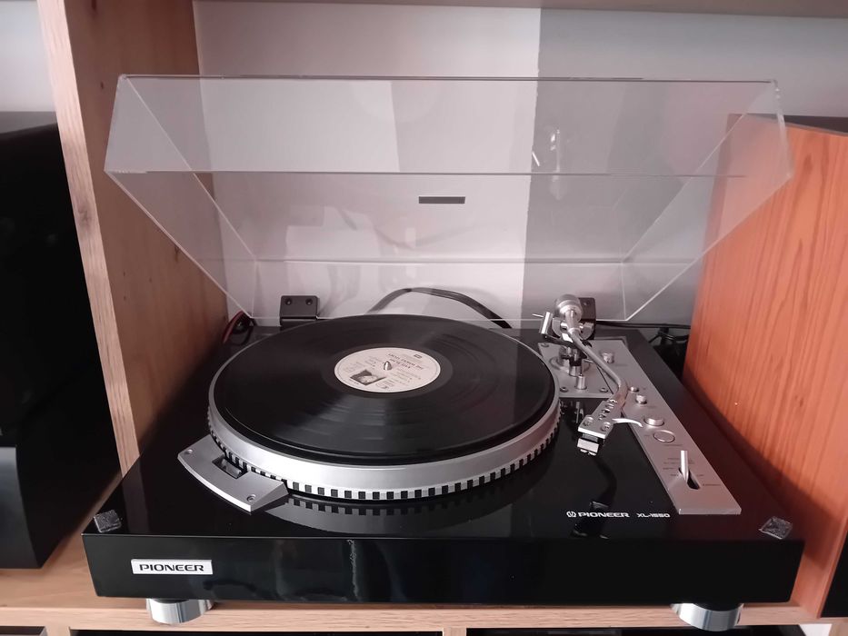Gramofon Thorens TD 320- petarda wśród gramofonów