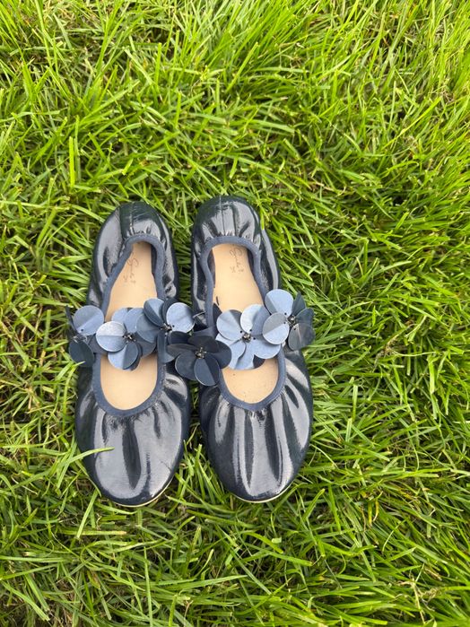 Zara_baletki Lakierowane Z Kwiatkami ,rozmiar 30