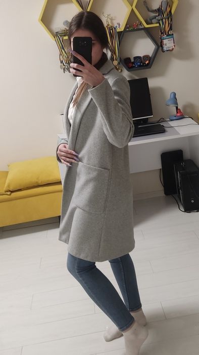 Пальто жіноче/Пальто женское