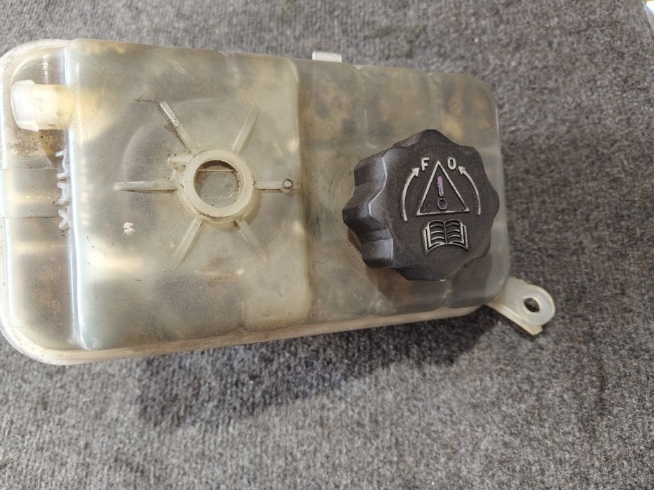 Zbiornik zbiorniczek płynu peugeot 407 r 2005 citroen