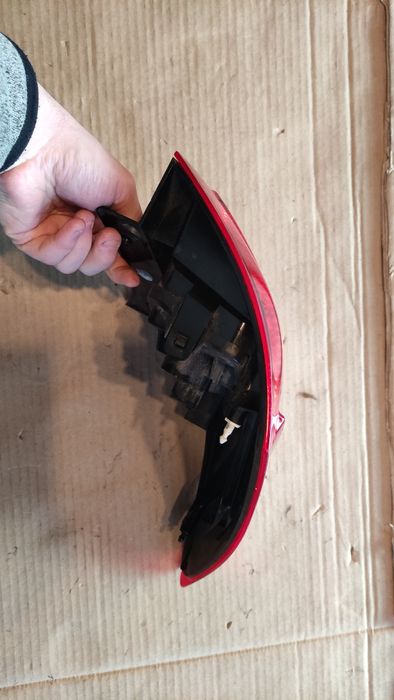 Lampa prawa tył Nissan Qashqai +2 j10 lift