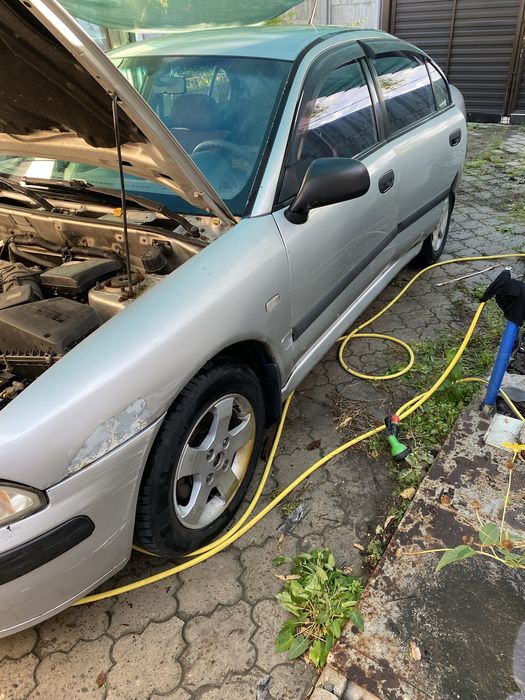 Mitsubishi Carisma