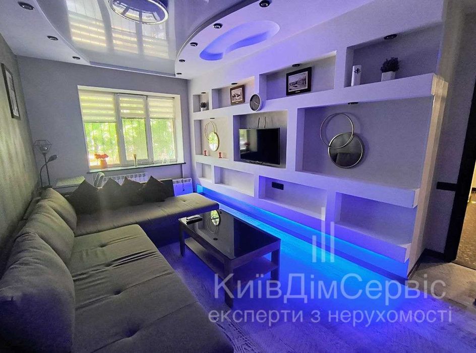 Продаж 2к квартири Госпітальна 2 Центр Печерський