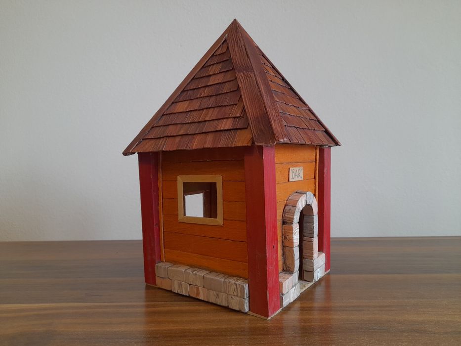 Drewniana dekoracyjna chatka / domek – rękodzieło