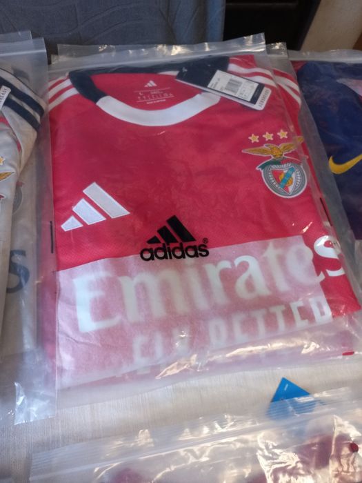 Varias tisherts,dos vossos clubes,