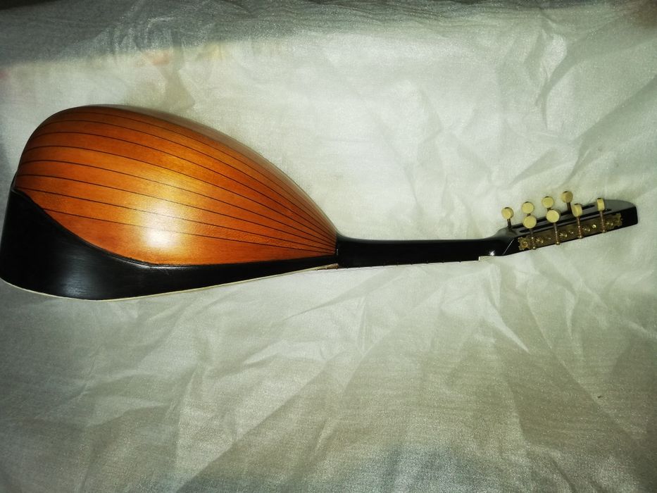 Bandolim napolitano elétrico restaurado e estojo