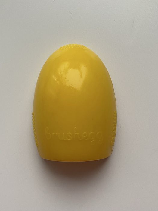 Brushegg do czyszczenia mycia pędzli żółte gumowe
