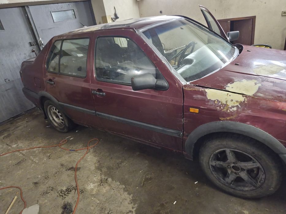 Фольцваген вента 1.8 газ бензин